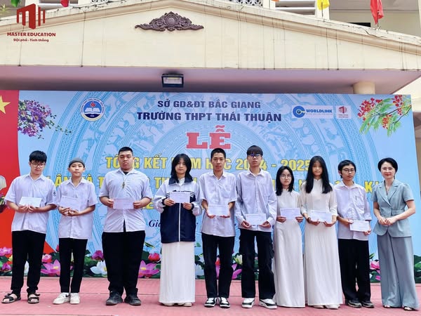 Master Edu trao học bổng khuyến học 