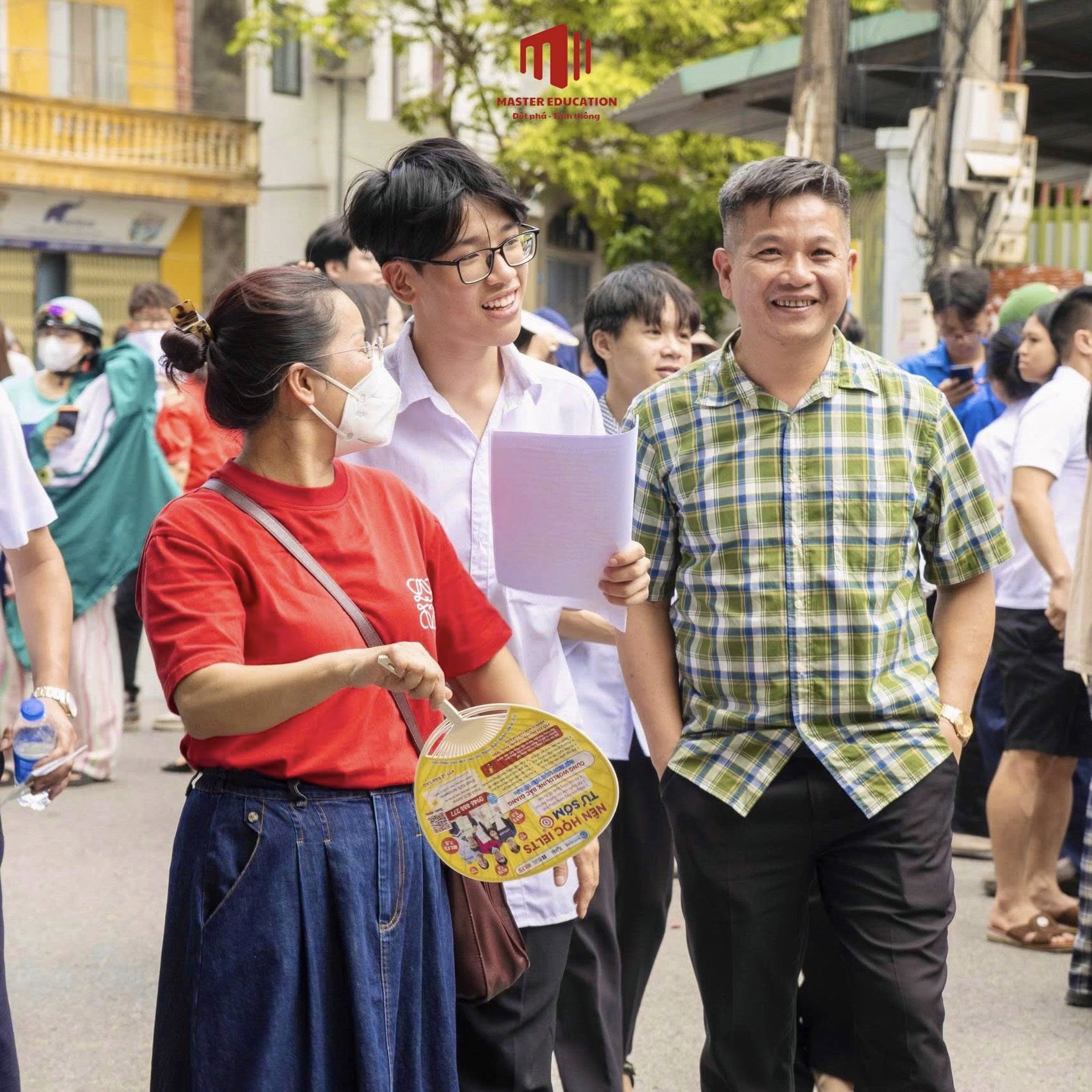 Tiếp sức mùa thi 2025 