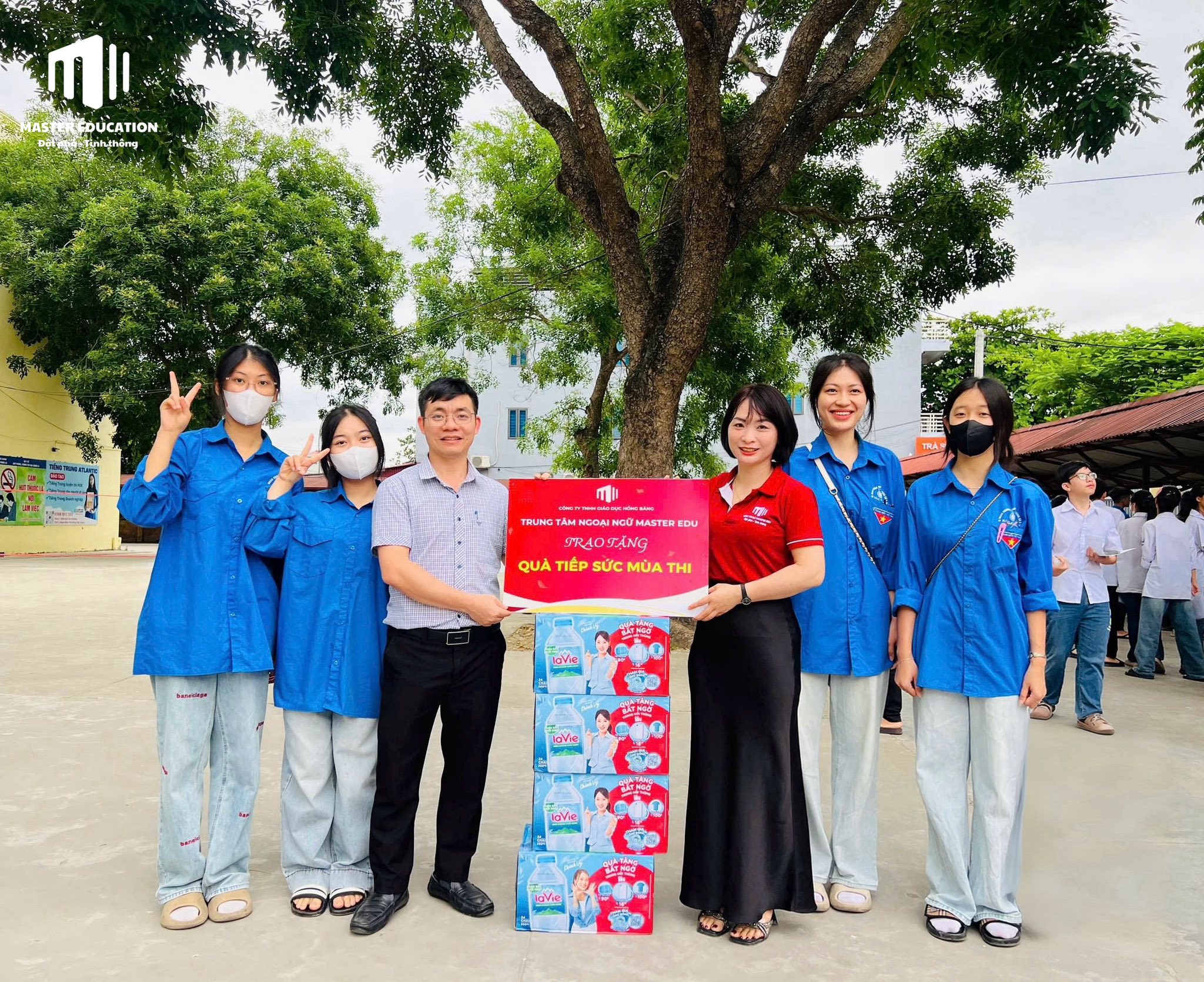 Tiếp sức mùa thi 2025 