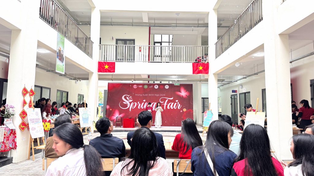 Không khí Spring Fair 2026 tại THPT Chuyên Bắc Giang cùng Master Edu