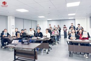 Master Edu khai giảng lớp tiếng Việt doanh nghiệp tại Aishi Optics Việt Nam
